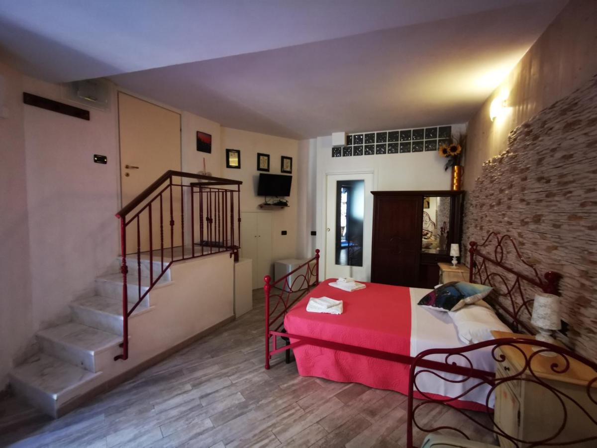 Michela Rooms Riomaggiore Exterior photo