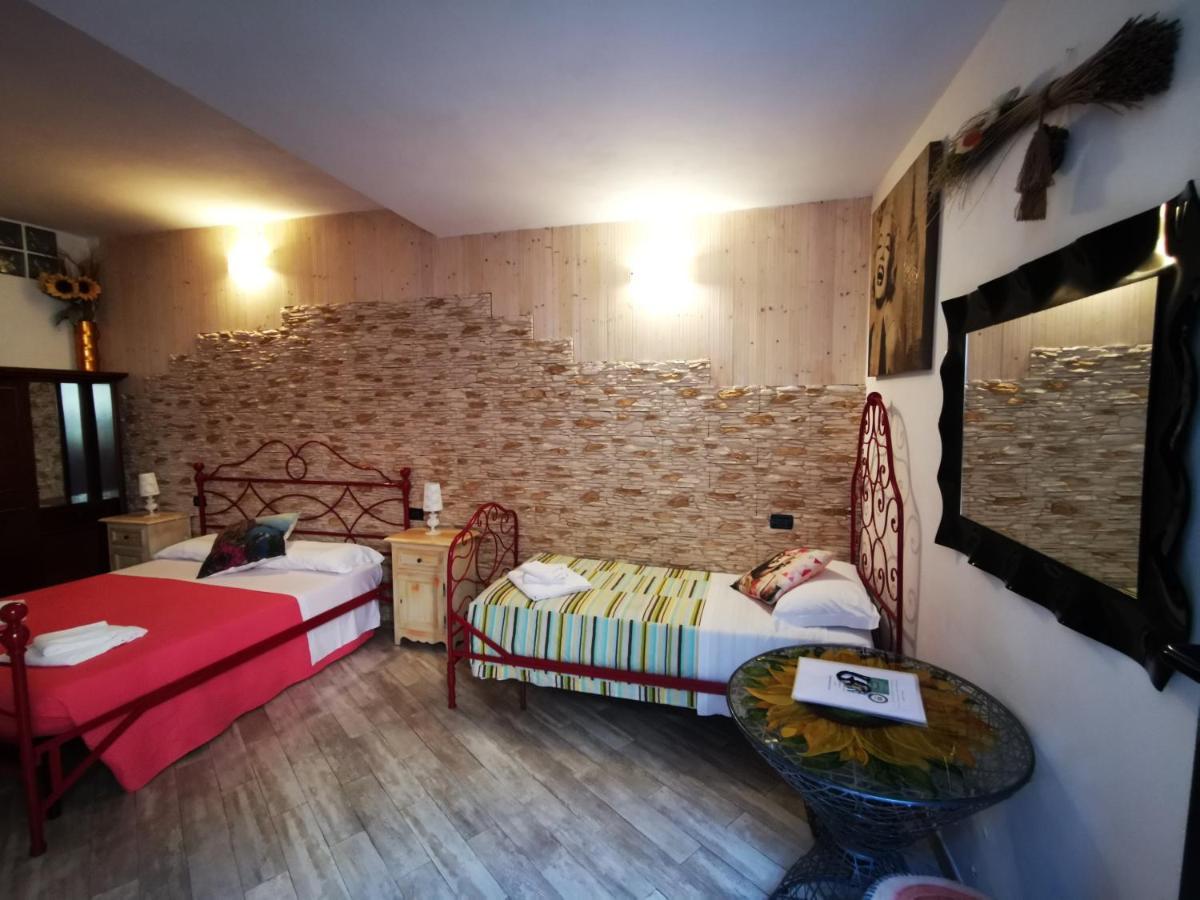 Michela Rooms Riomaggiore Exterior photo