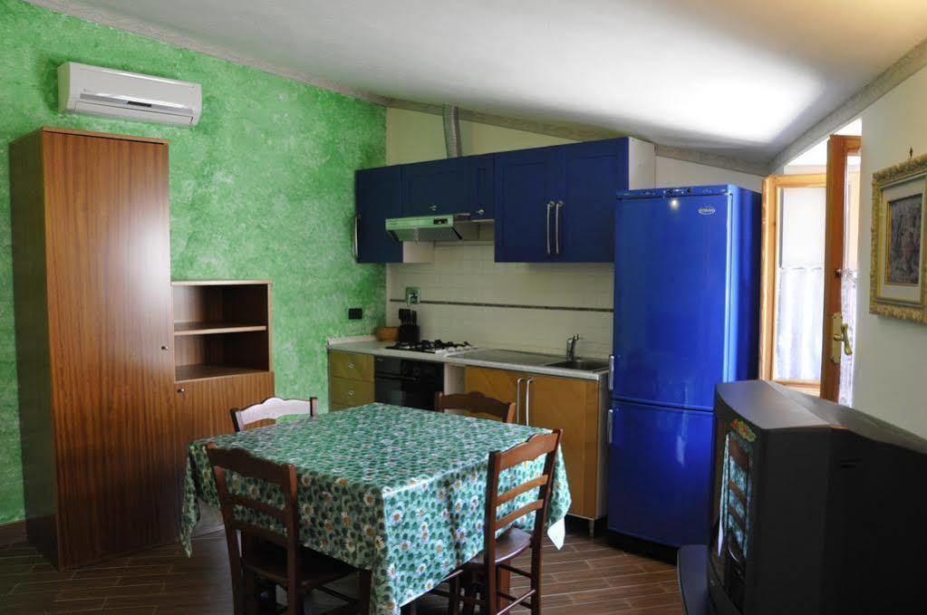 Michela Rooms Riomaggiore Exterior photo