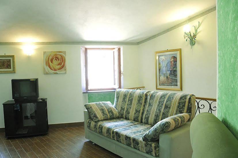 Michela Rooms Riomaggiore Exterior photo